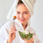 Co jeść, żeby mieć ładną cerę? Dieta na piękną i zdrową skórę