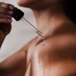 Kwas mlekowy na twarz i ciało – wszystko, co musisz o nim wiedzieć