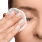 Demakijaż oczu – wszystko, co musisz o nim wiedzieć