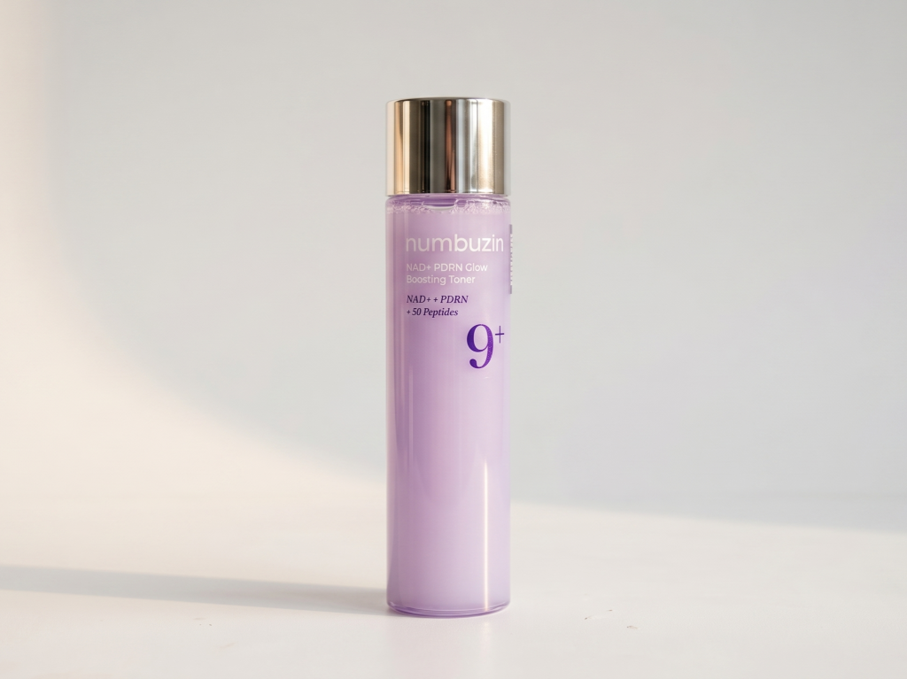 Najlepsze kosmetyki z PDRN - Numbuzin - No.9 NAD PDRN Glow Boosting Toner