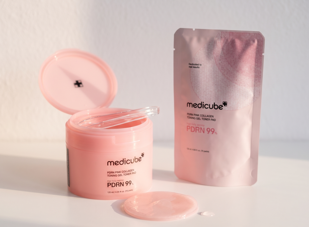 Najlepsze kosmetyki z PDRN - Medicube - PDRN Pink Collagen Tonning Gel Toner Pad