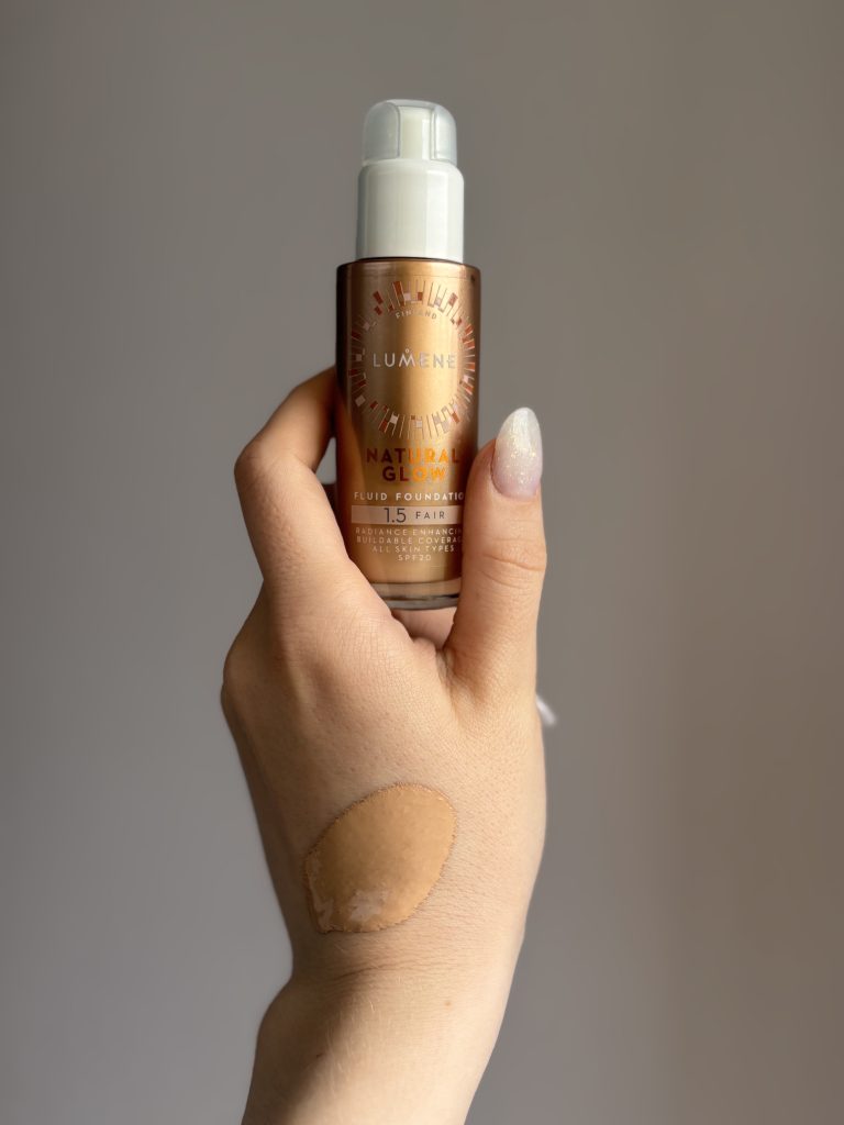 Makijaż festiwalowy - Lumene Natural Glow Fluid Foundation SPF20