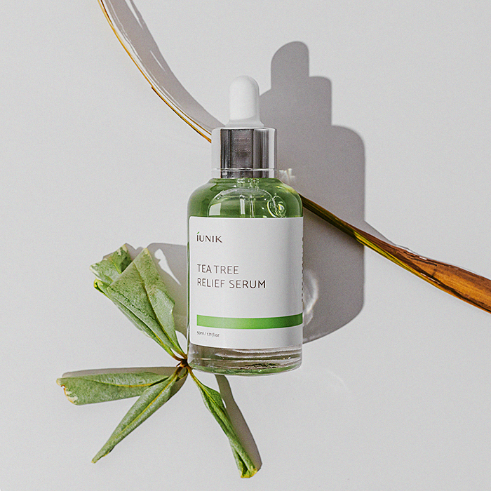 iUNIK - Tea Tree Relief Serum - Serum dla Cery Problematycznej z Wodą z Drzewa Herbacianego