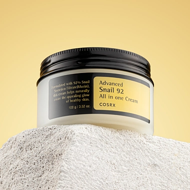 Najlepsze lekkie kremy do twarzy o żelowej formule - idealne na lato i nie tylko!