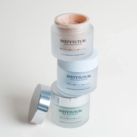 Instytutum - C-Illuminating 3D Moisturizer - Rozświetlająco-Nawilżający Krem do Twarzy z Witaminą C - 50ml