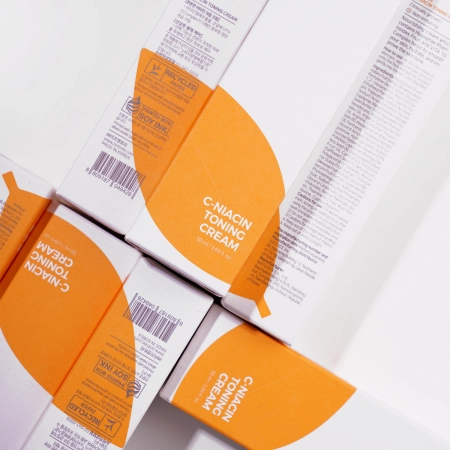 Isntree - C-Niacin Toning Cream - Rozjaśniający Krem do Twarzy - 50ml