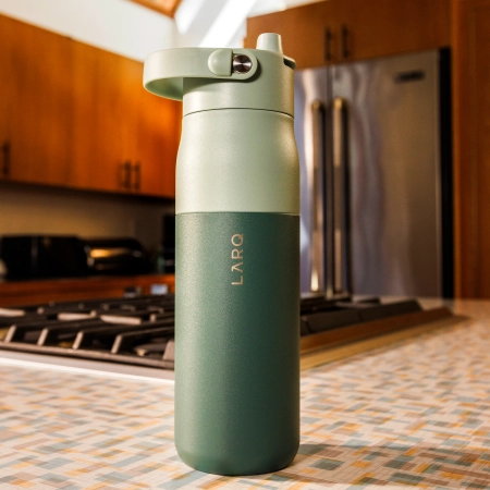 LARQ - Bottle PureVis 2 - Inteligentna, Samoczyszcząca Butelka Filtrująca, Światło UV-C - Eucalyptus Green - 1L