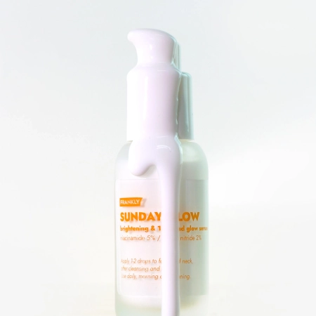 Frankly -  Sunday Glow Instant Radiance & Glow Serum - Rozjaśniające Serum do Twarzy - 37ml