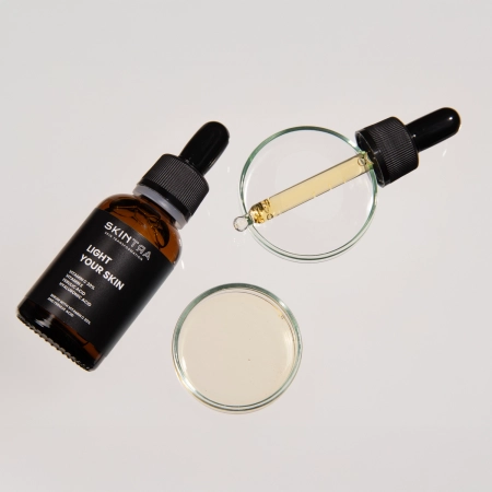 SkinTra - Light Your Skin - Serum z Witaminą C 20% i Kwasem Ferulowym - 30ml