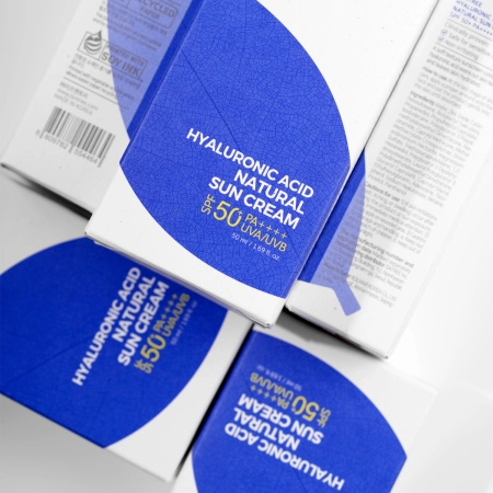 Isntree - Hyaluronic Acid Natural Sun Cream SPF50+/PA++++ - Krem z Filtrem Mineralnym - 50ml