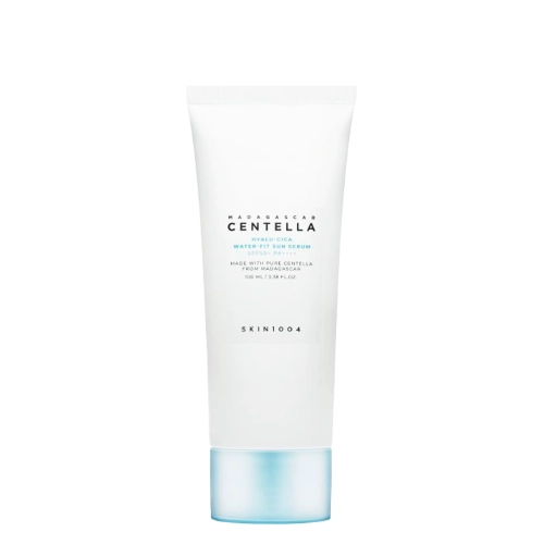SKIN1004 - Madagascar Centella Hyalu-Cica Water-Fit Sun Serum SPF50+ PA++++ - Nawilżający Krem Przeciwsłoneczny - 100ml OUTLET