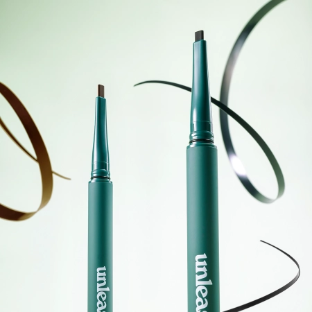Unleashia - Easy Glide Flat Eyeliner - Płaski Eyeliner - No 1 Deep Black - 0,15g