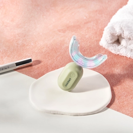 Lucent - Stellar Gentle Teeth Whitening Kit - Zestaw do Wybielania Zębów - 1szt +3x2ml
